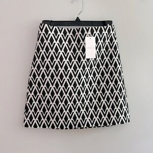 New with tags Kookai geometric pattern flat skirt